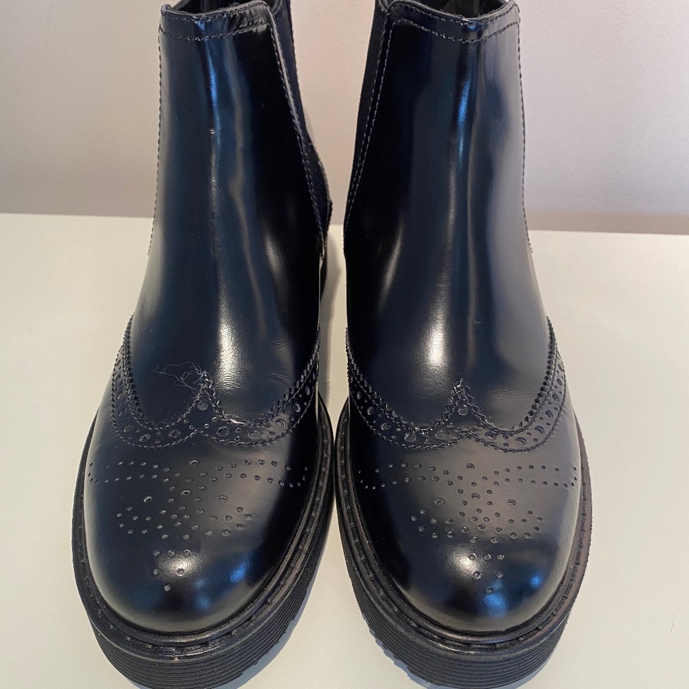 Prada Spazzolato Wing Tip Chelsea Boots - Picture 3 of 7